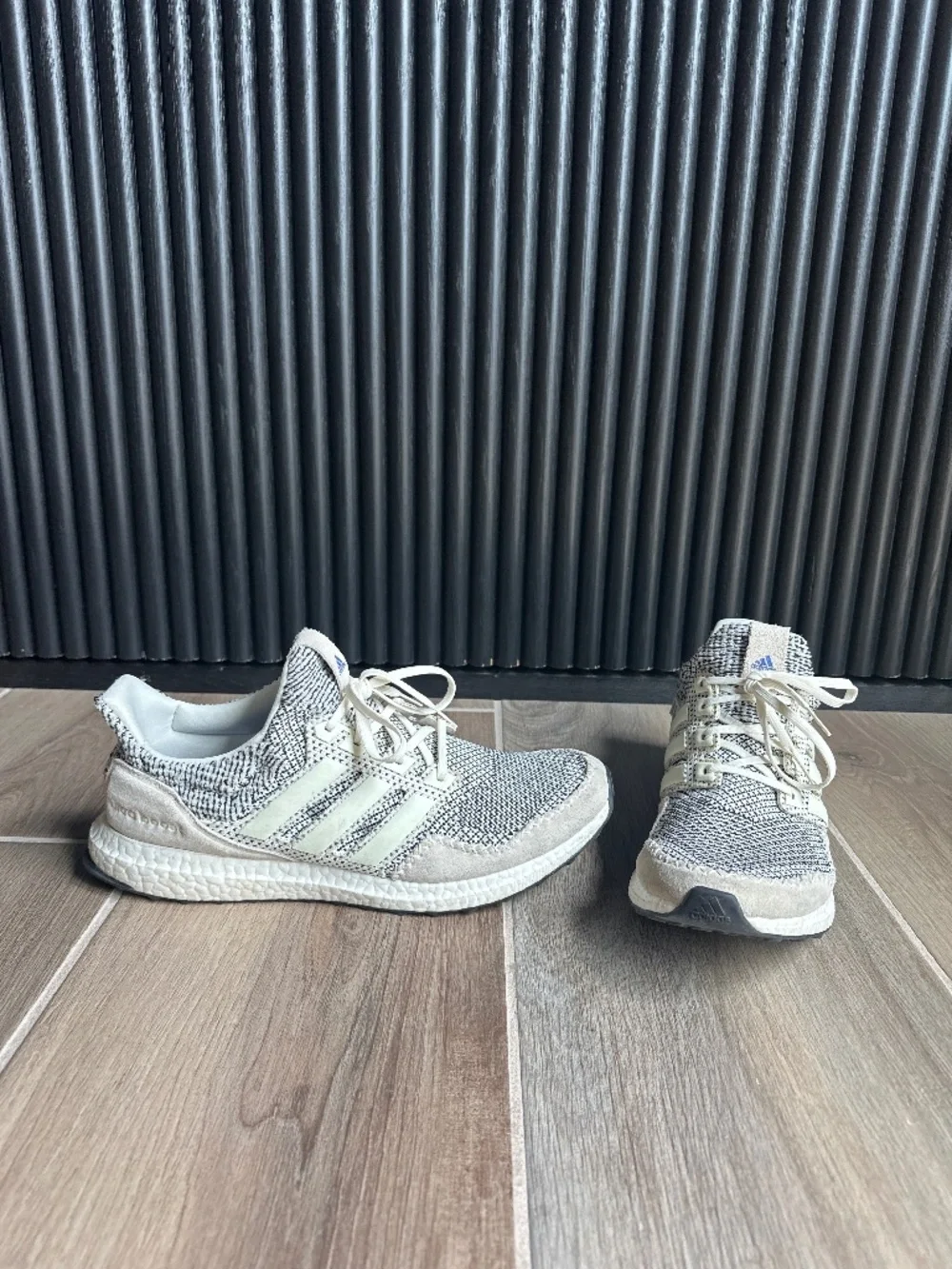 Adidas Sneakers